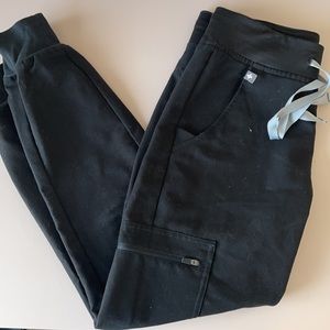 FIGS Zamora jogger - scrub pants - PETITE